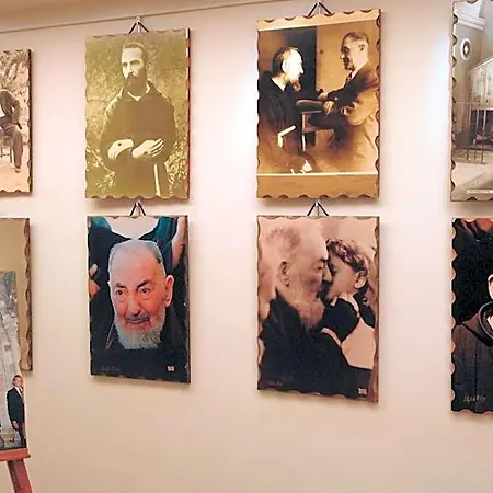 Отель Hotel Corona 3*