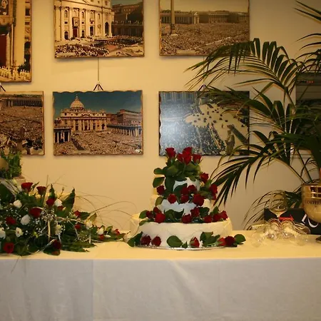 Отель Hotel Corona 3*